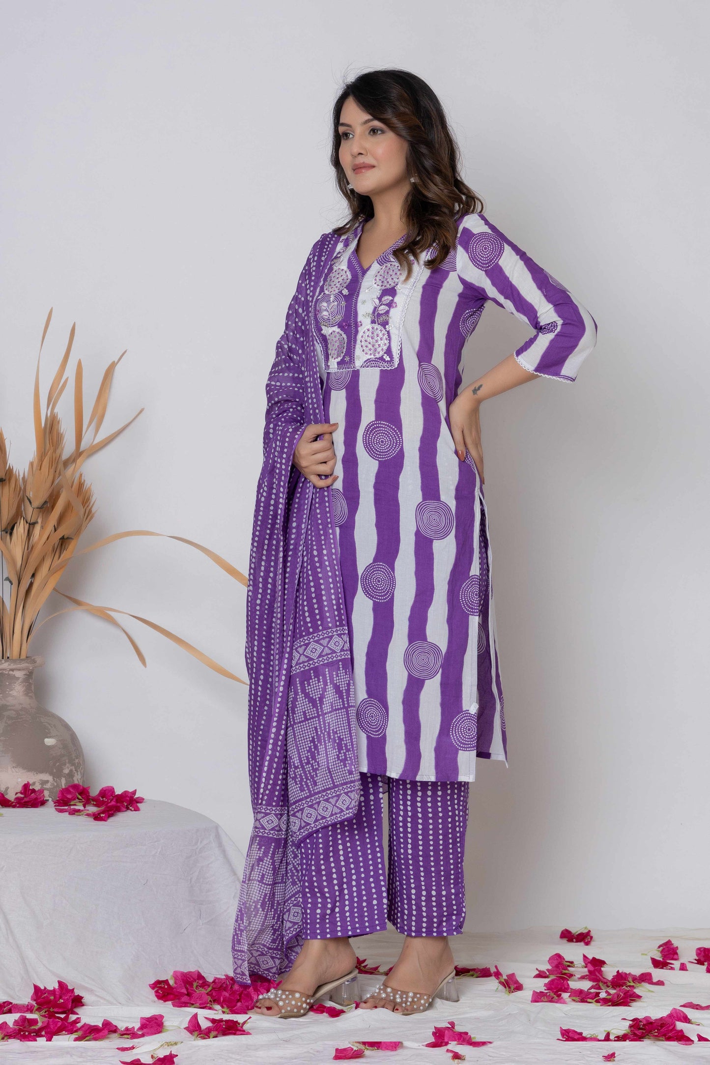 Noor Aura Bandhani Stripe Printed Cotton Kurta Set