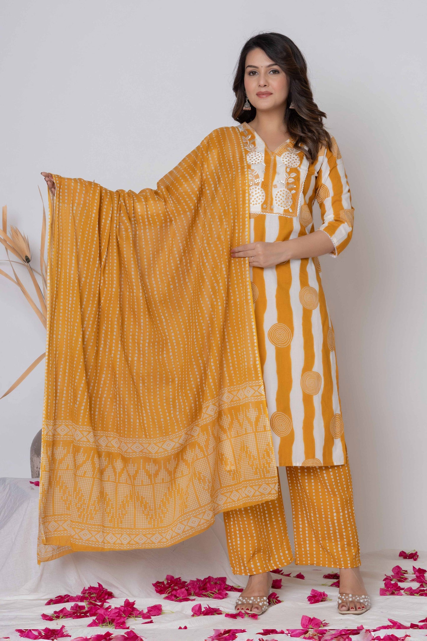 Noor Aura Bandhani Stripe Printed Cotton Kurta Set