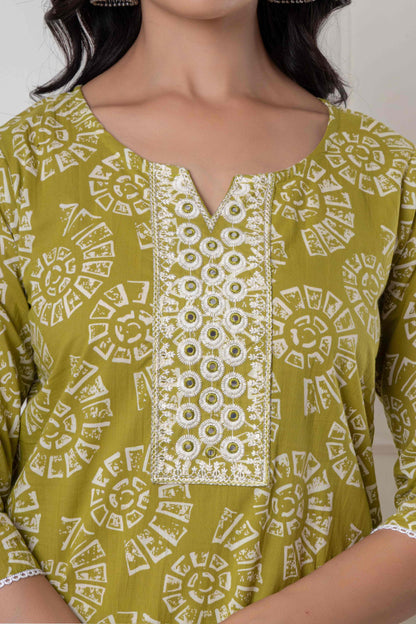 Noor Aura Mandala Printed Cotton Kurta Set