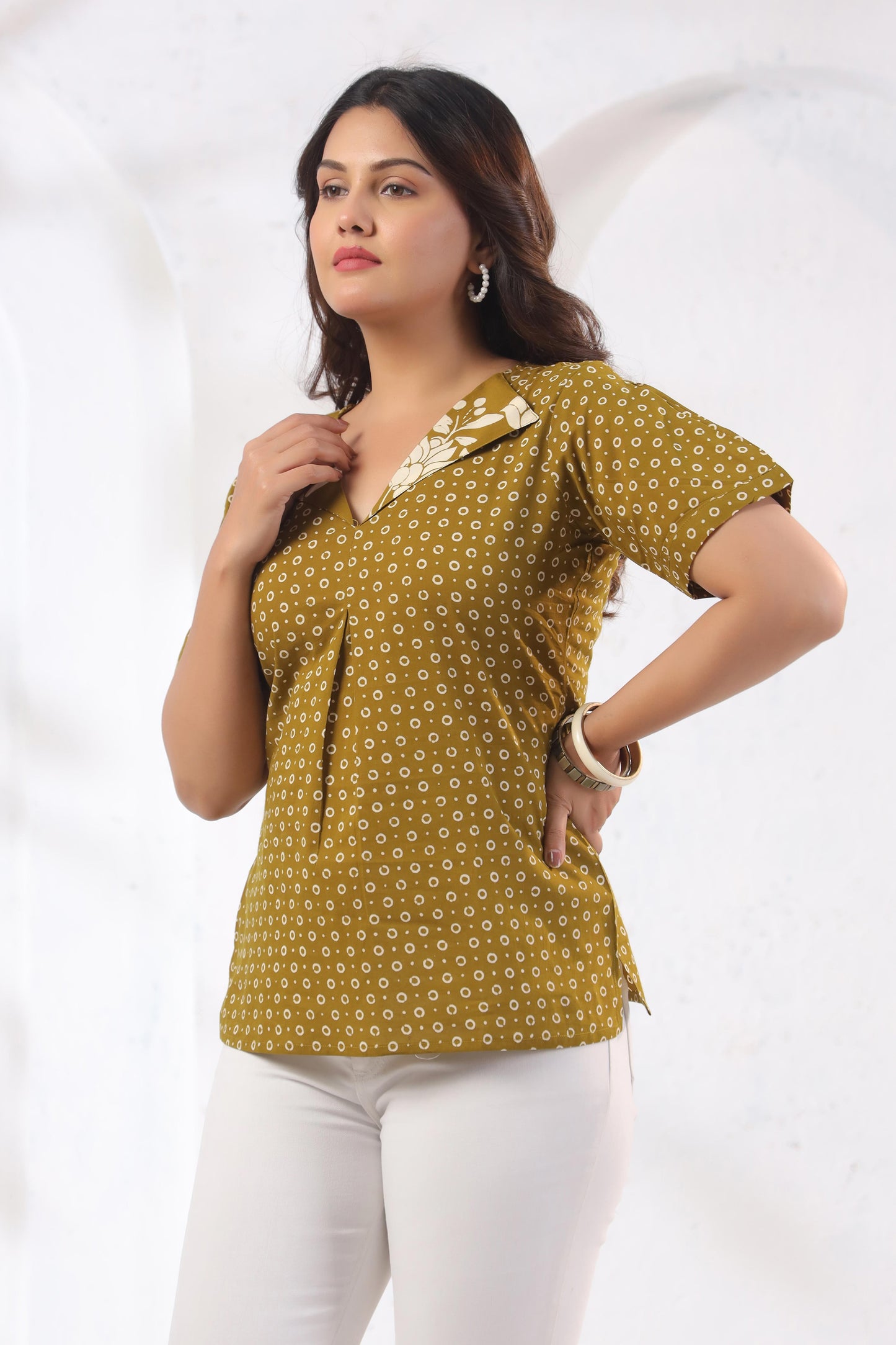 Noor Aura Noor Aura Amber Dot Printed 100% Cotton Top in amber brown with V-neck and half sleeves