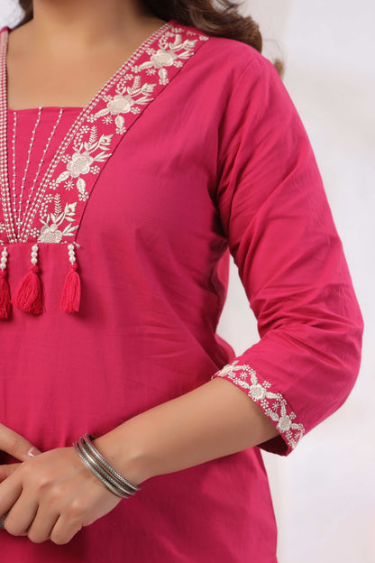 Rang Ease Rose Bloom Embroidered Cotton Kurta Set